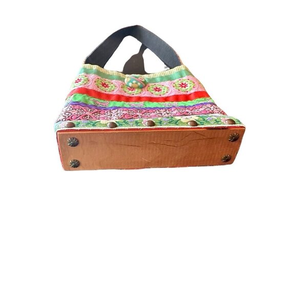 Handmade Embroidered Patchwork Shoulder Bag With Wooden Base And Paisley Interio - Picture 3 of 6